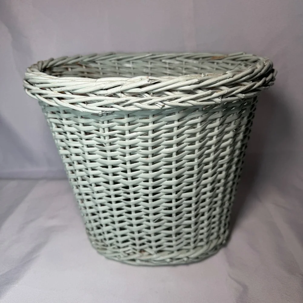Vintage Sea foam Green Wicker Wastebasket Round Woven Storage Basket Farmhouse